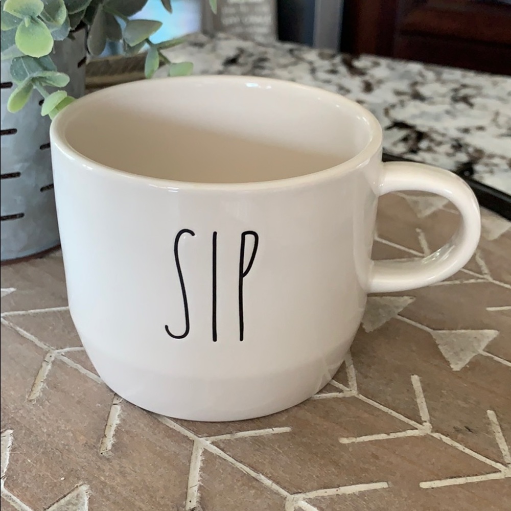 Rae Dunn mug